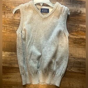 Boys size 5t Children's place gray sweater vest.